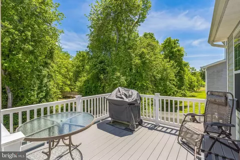 Exterior - 6447 Ocelot St, Waldorf, MD 20603 photo 4 of 5