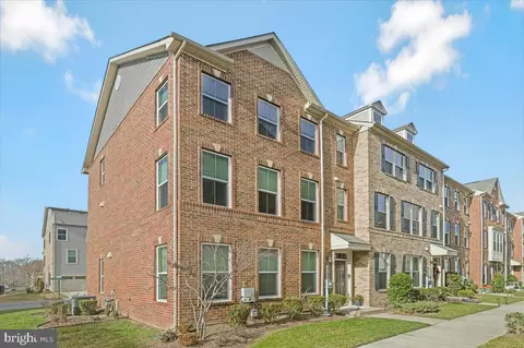 3760 Charterhouse Aly, Waldorf, MD 20603