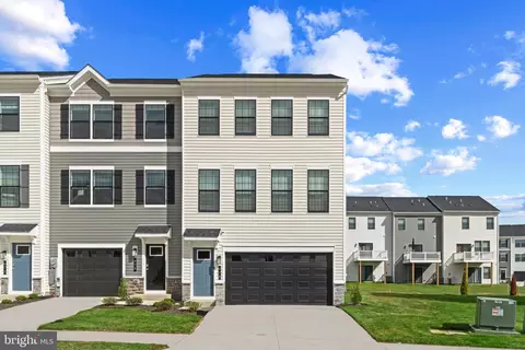424 Whirl Ln, La Plata, MD 20646