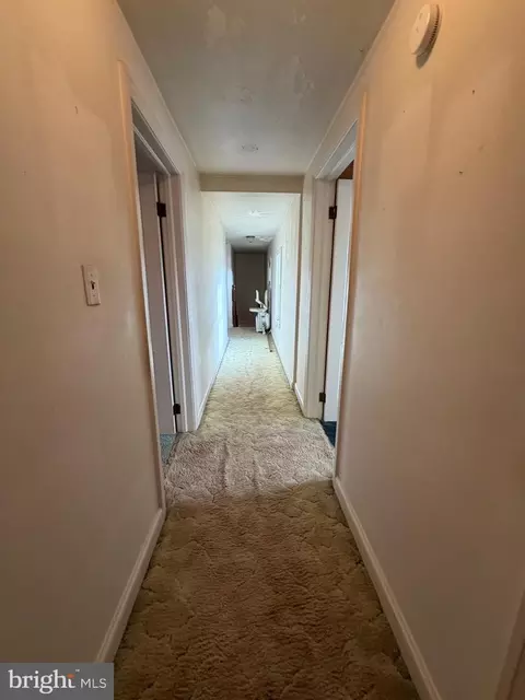 Entry Way - 7203 Benedict Ave, Benedict, MD 20612 photo 2 of 2