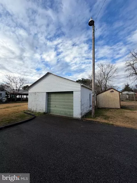Exterior - 7203 Benedict Ave, Benedict, MD 20612 photo 4 of 5