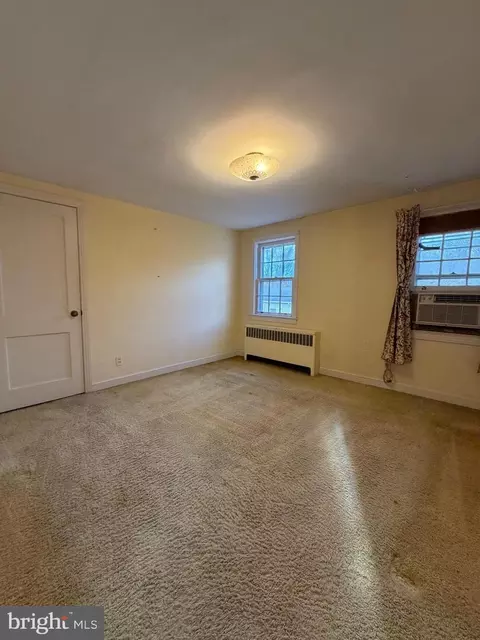 Bedroom - 7203 Benedict Ave, Benedict, MD 20612 photo 2 of 3