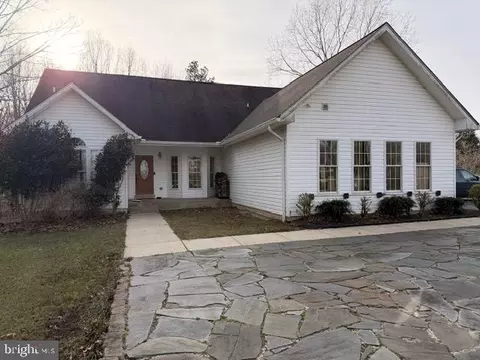4660 Clayton Rd, Waldorf, MD 20601