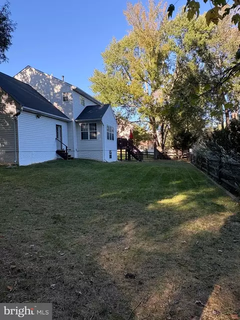 Exterior - 2485 Ryce Dr, Waldorf, MD 20601 photo 9 of 9