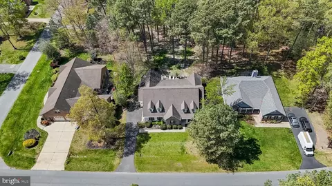 14855 King Charles, Issue, MD 20645