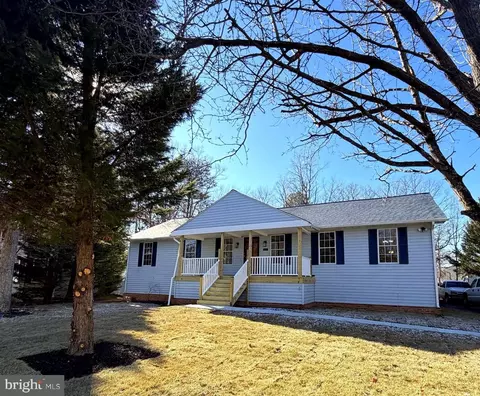 12926 Couples Pl, Waldorf, MD 20601