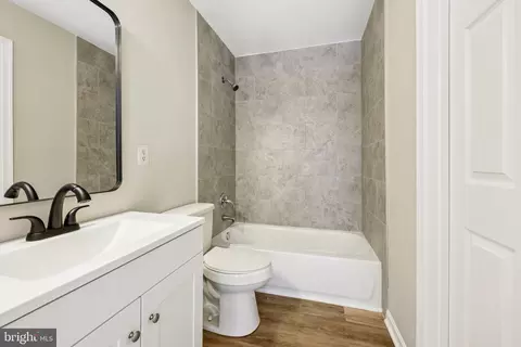 Bath - 11322 Quietfields St, Waldorf, MD 20601 photo 4 of 6