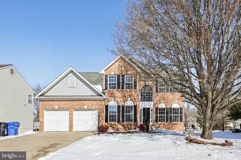 Exterior - 11322 Quietfields St, Waldorf, MD 20601 photo 5 of 9