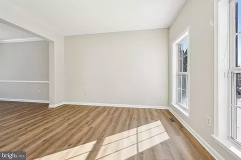 Living - 11322 Quietfields St, Waldorf, MD 20601 photo 6 of 11