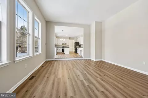 Living - 11322 Quietfields St, Waldorf, MD 20601 photo 2 of 11