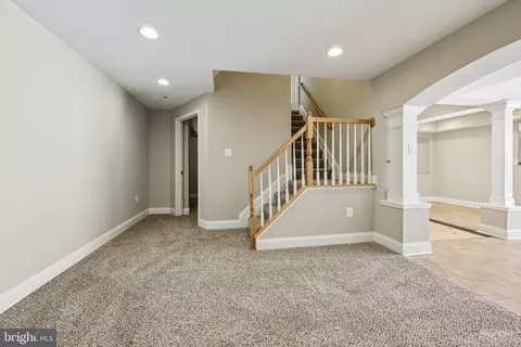 Living - 11322 Quietfields St, Waldorf, MD 20601 photo 10 of 11