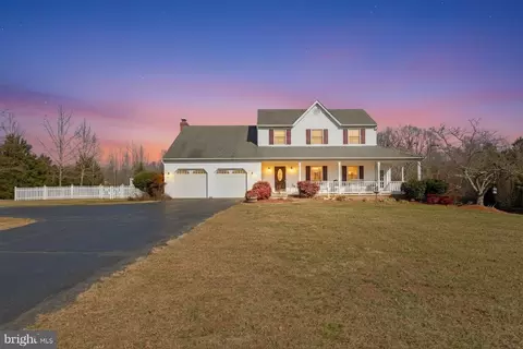 12630 Grosstown Rd, Hughesville, MD 20637
