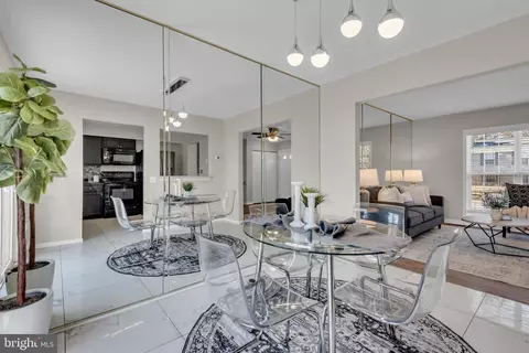 Dining - 2012 English Oak Ct, Waldorf, MD 20601 photo 3 of 3