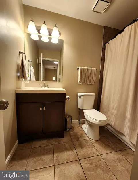Bath - 5115 Blacksmith Ct, Waldorf, MD 20603 photo 4 of 4