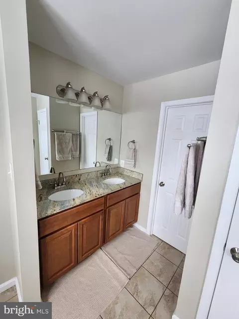 Bath - 5115 Blacksmith Ct, Waldorf, MD 20603 photo 2 of 4