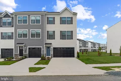 438 Whirl Ln, La Plata, MD 20646