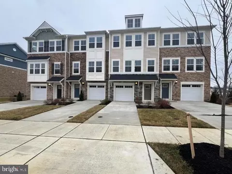 10981 Barnard Pl, White Plains, MD 20695