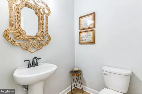Entry Way - 14720 Locust Ct, Issue, MD 20645 photo 5 of 6