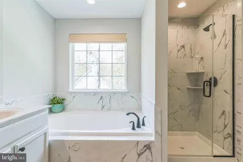Bath - 14720 Locust Ct, Issue, MD 20645 photo 1 of 1