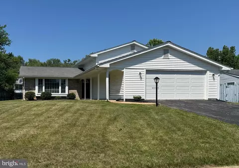 1616 Debra Dr, Waldorf, MD 20601