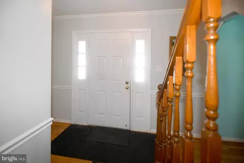 8555 Ridge Ct, Waldorf, MD 20603 photo 3