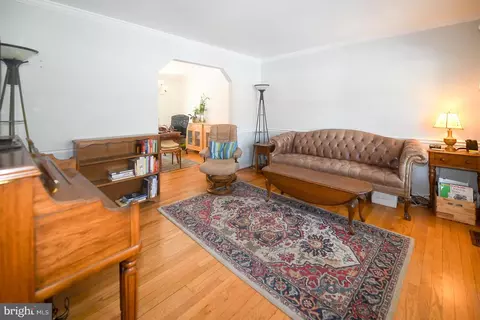 8555 Ridge Ct, Waldorf, MD 20603 photo 4