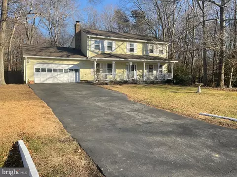 8555 Ridge Ct, Waldorf, MD 20603 photo 2