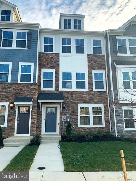 10970 Barnard Pl, White Plains, MD 20695