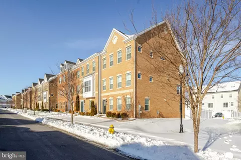 11391 Tolkien Ave, White Plains, MD 20695