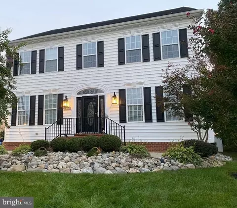 8765 Bancroft Dr, Waldorf, MD 20603