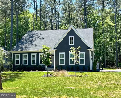 11505 Beacon Hill Ct, Swan Point, MD 20645