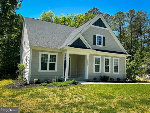 11521 Beacon Hill Ct, Swan Point, MD 20645