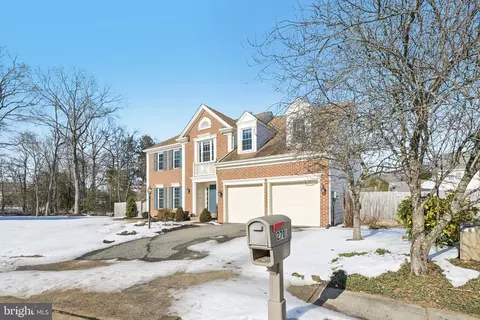 2701 Whistling Ct, Waldorf, MD 20601
