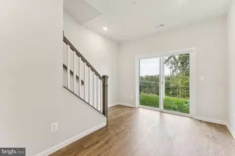 Living - 9648 Killenney Pl, Waldorf, MD 20601 photo 2 of 2