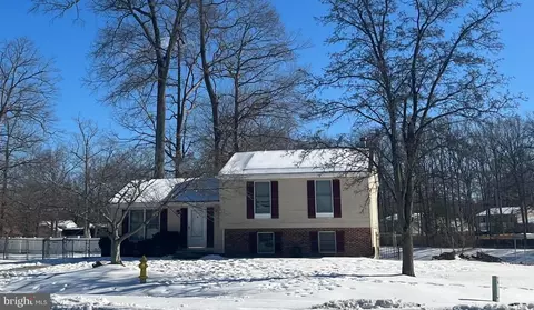 1764 Red Oak Ln, Waldorf, MD 20601
