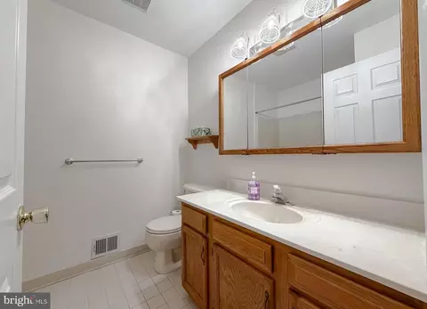 Bath - 7615 Mill Creek Rd, Benedict, MD 20612 photo 4 of 5