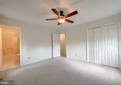 Bedroom - 7615 Mill Creek Rd, Benedict, MD 20612 photo 2 of 7