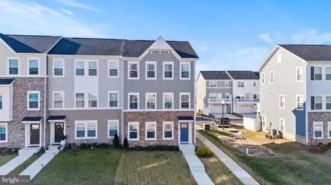 11175 Conway Pl, White Plains, MD 20695