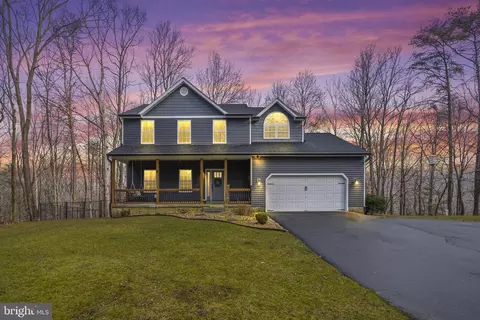 17340 Forestal Ct, Hughesville, MD 20637