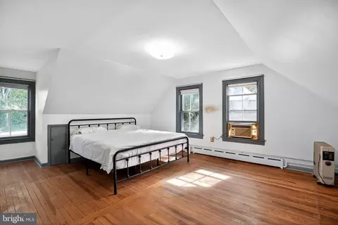 Bedroom - 7532 Bumpy Oak Rd, La Plata, MD 20646 photo 3 of 5