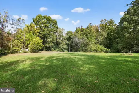 Exterior - 7532 Bumpy Oak Rd, La Plata, MD 20646 photo 1 of 7