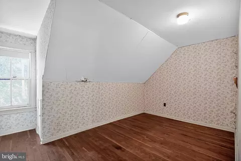 Bedroom - 7532 Bumpy Oak Rd, La Plata, MD 20646 photo 5 of 5