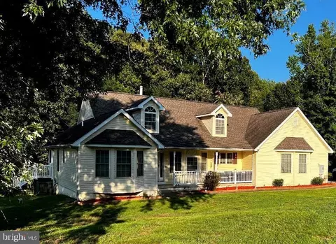 6870 Hawkins Gate Rd, La Plata, MD 20646