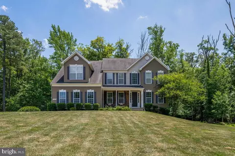 14426 Shadow Ridge Ct, Hughesville, MD 20637