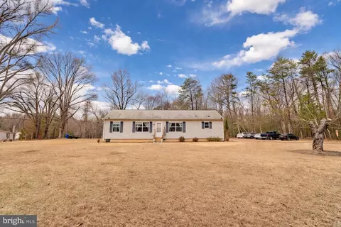 2905 Smith Point Rd, Nanjemoy, MD 20662