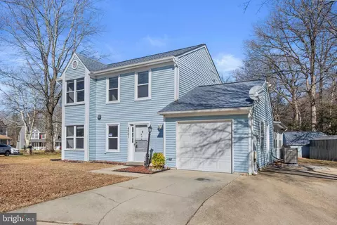 4001 Bittern Ct, Waldorf, MD 20603