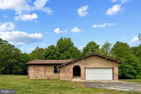 10710 Prince Charles Dr, La Plata, MD 20646