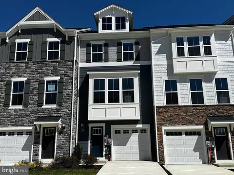 5638 Ludlow Pl, White Plains, MD 20695