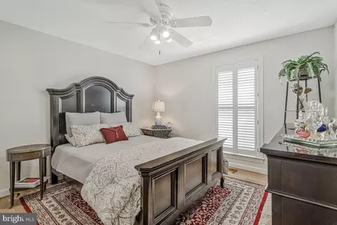 Bedroom - 11610 Bachelors Hope Ct, Issue, MD 20645 photo 4 of 7
