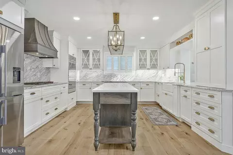 Kitchen - 11610 Bachelors Hope Ct, Issue, MD 20645 photo 7 of 8